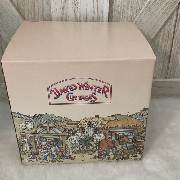 David Winter 1983 Pilgrims Rest Cottage - Picture 9 of 11